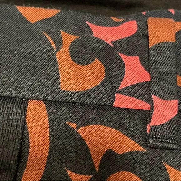 ANN TAYLOR Petite Devin Fit Tulip Shorts - Picture 8 of 8